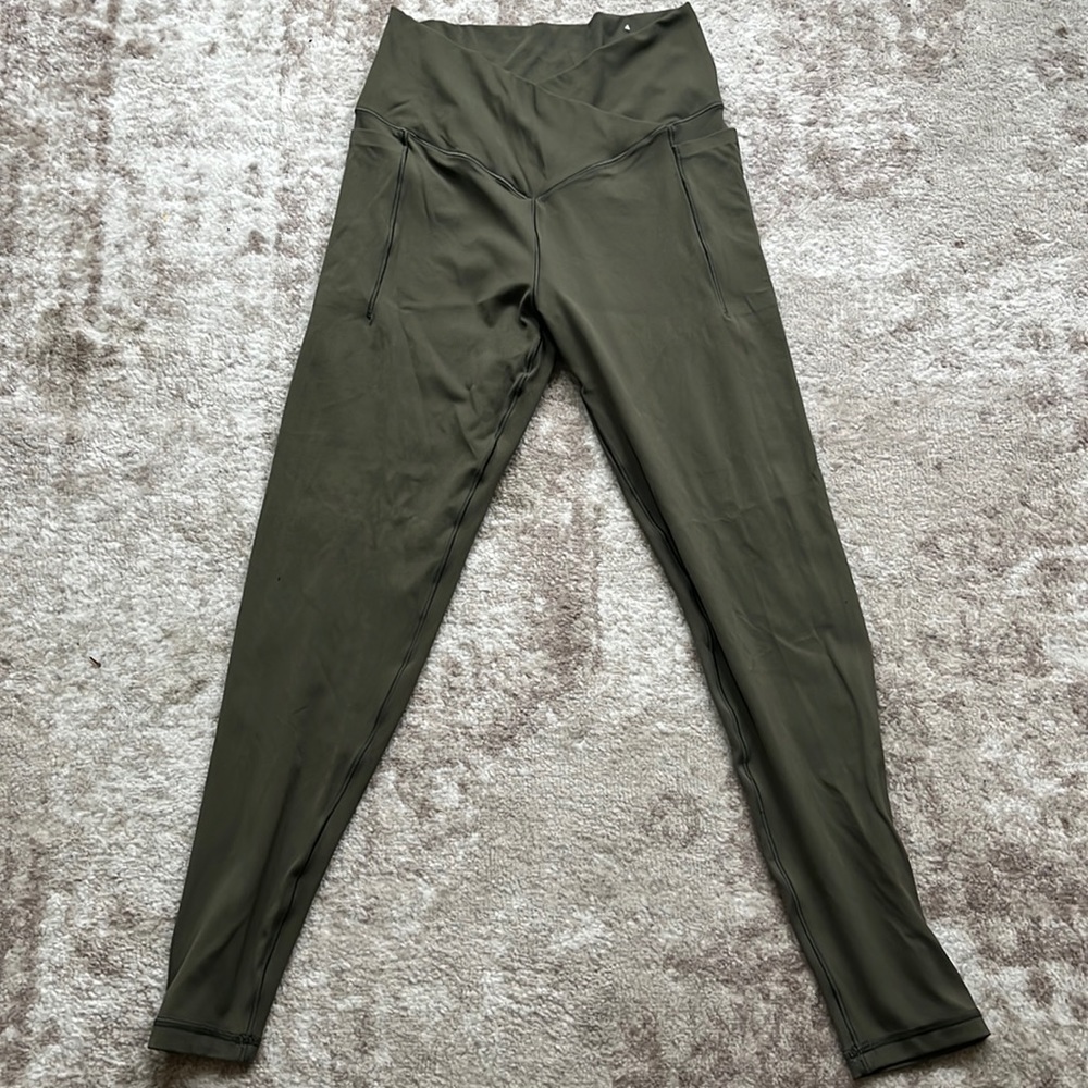 Size Large offline by Aerie olive green workout pants